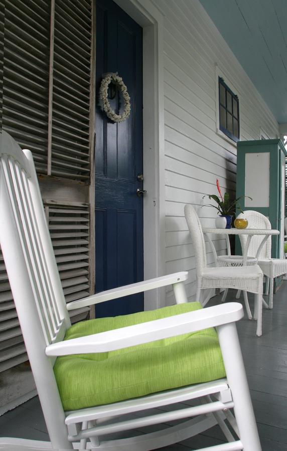 The Mermaid & The Alligator - thumb 15