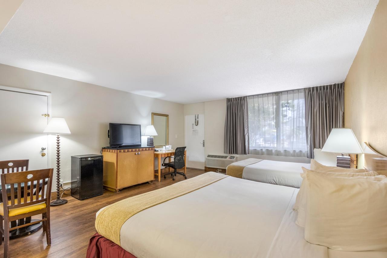 Ocean Reef Hotel - thumb 16