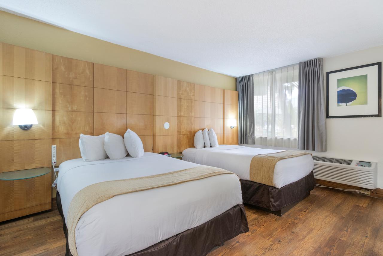 Ocean Reef Hotel - thumb 23