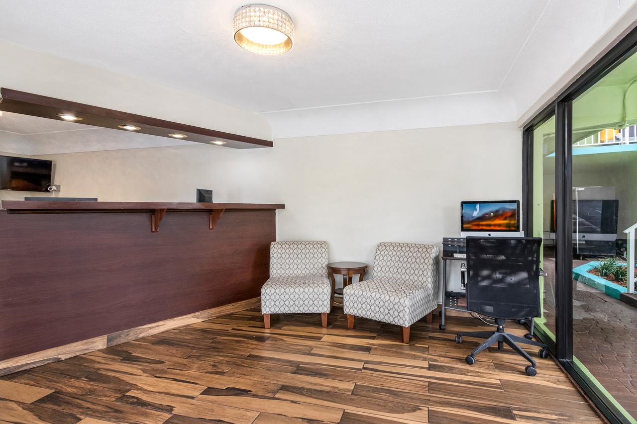 Ocean Reef Hotel - thumb 8