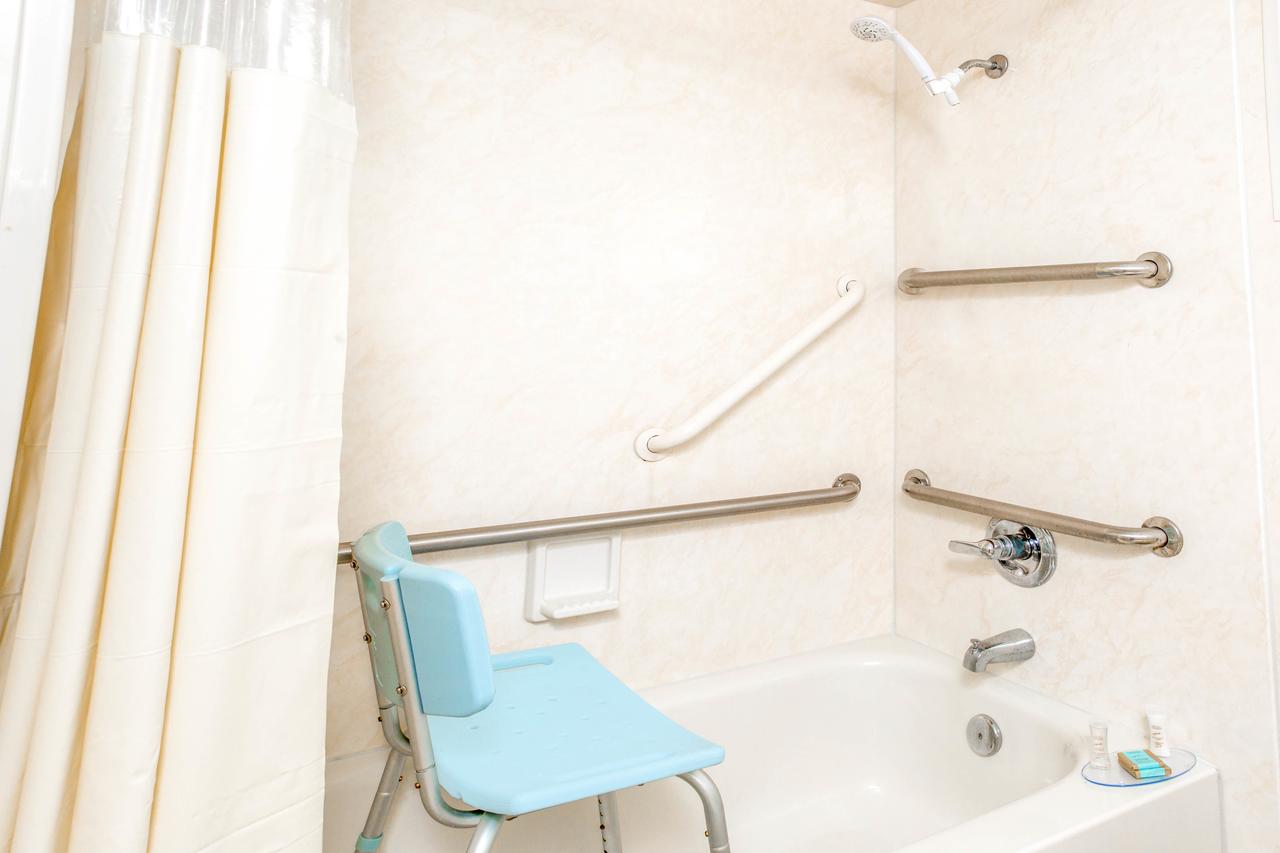 Ocean Reef Hotel - thumb 34