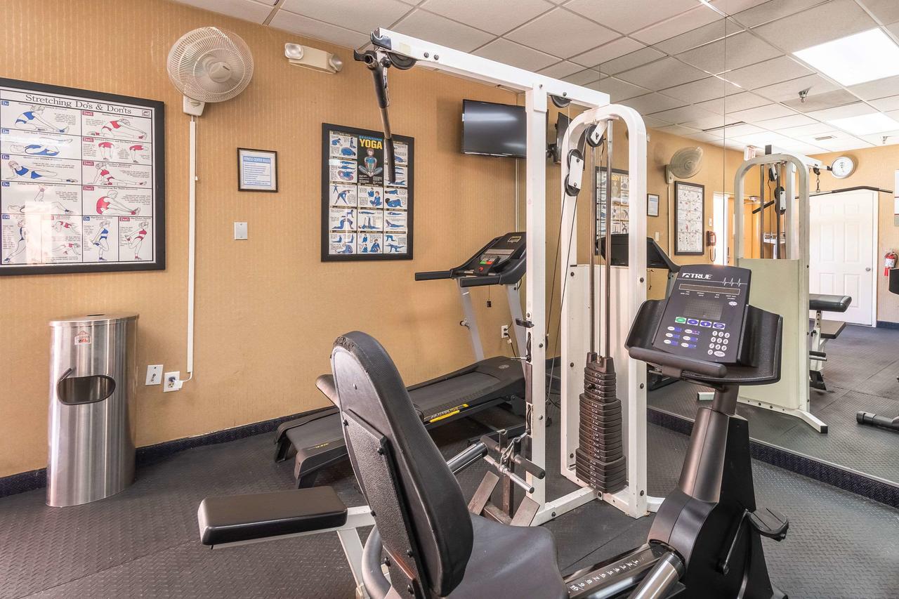 Clarion Inn & Suites Clearwater - thumb 12