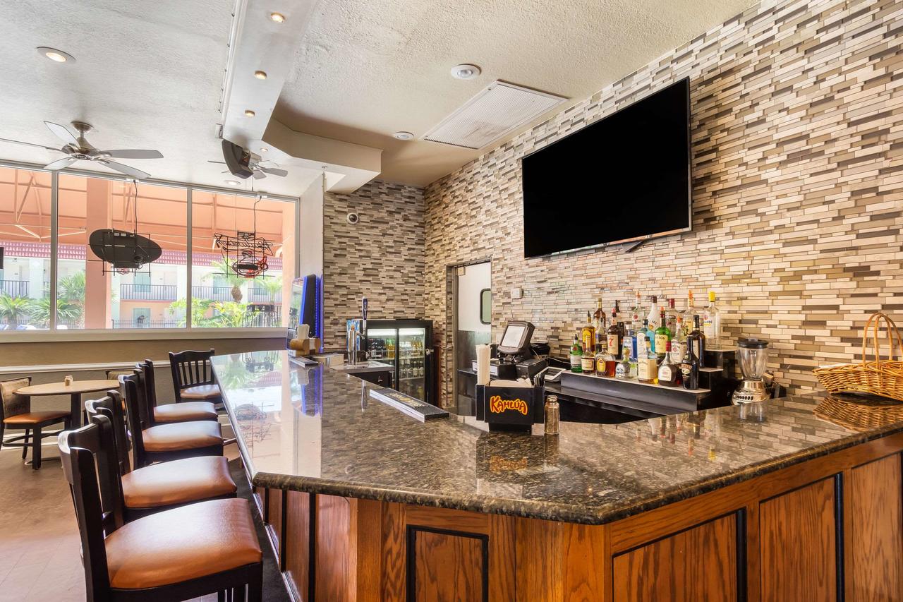 Clarion Inn & Suites Clearwater - thumb 29