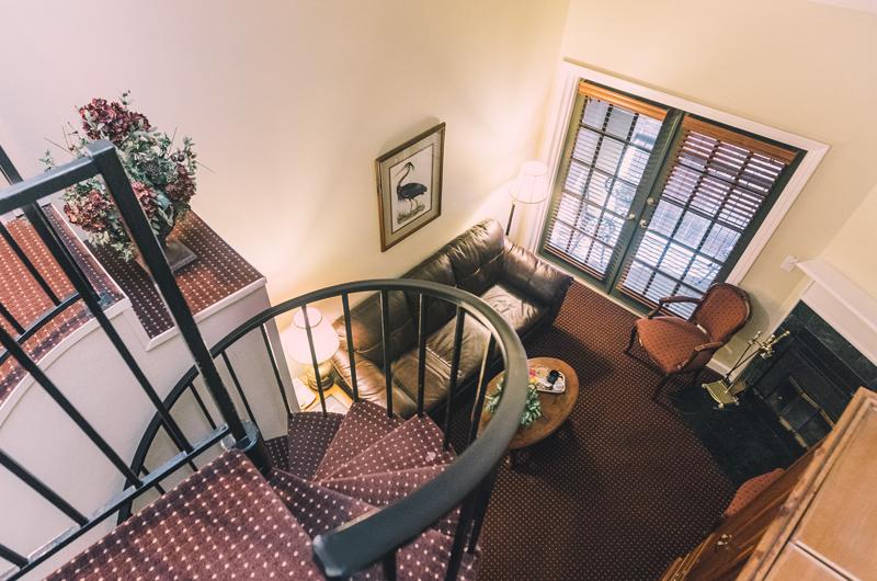 Governors Inn Hotel - thumb 1