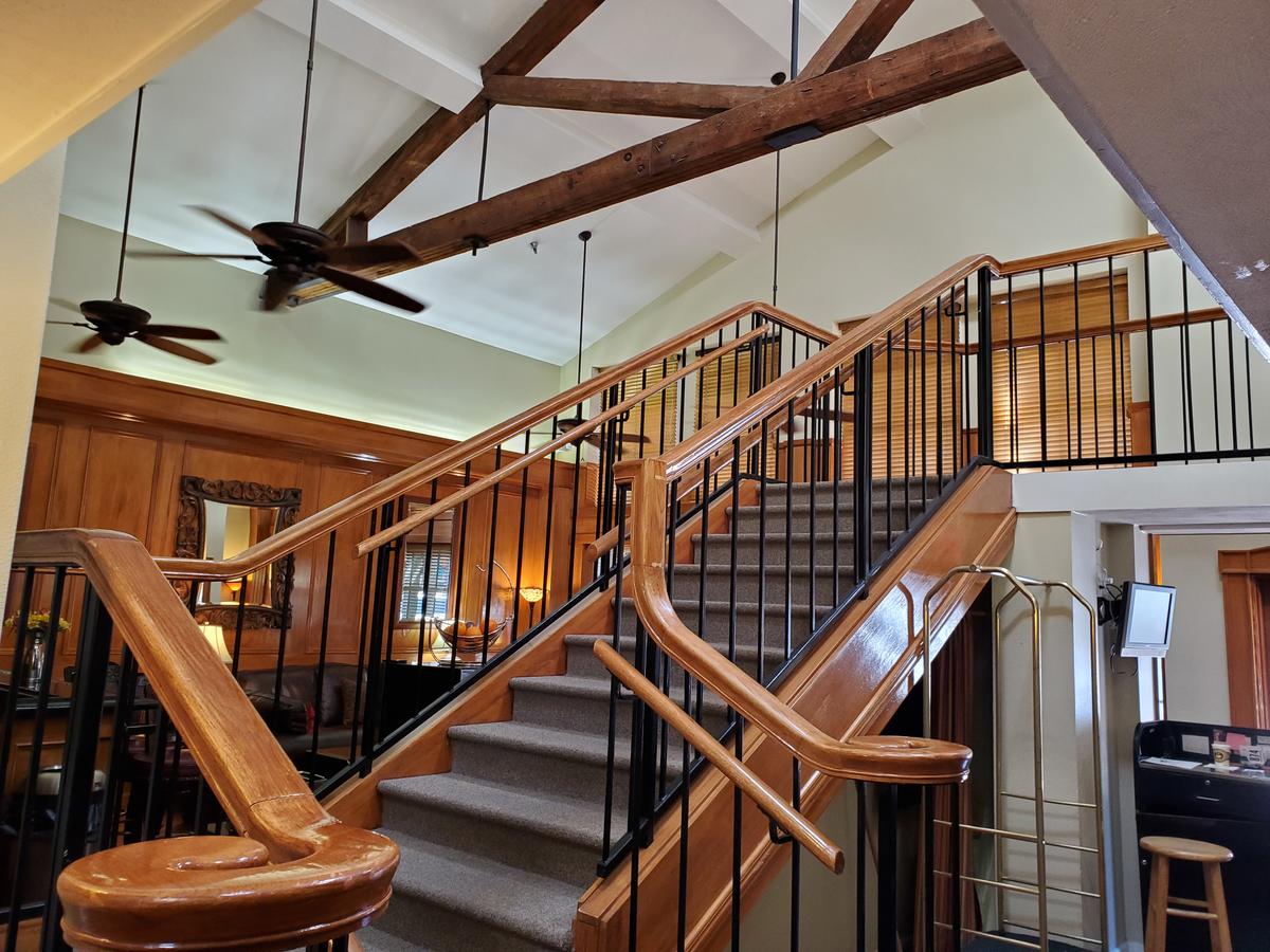 Governors Inn Hotel - thumb 10