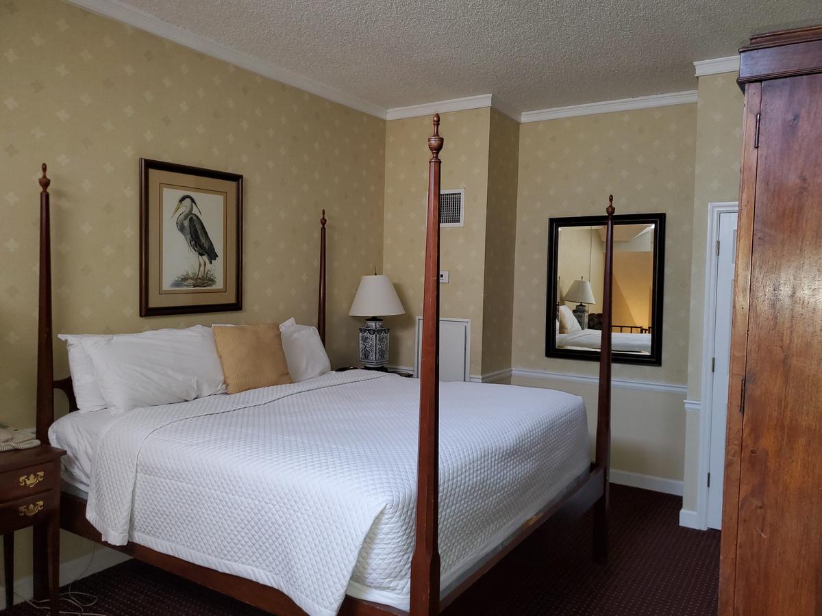 Governors Inn Hotel - thumb 4