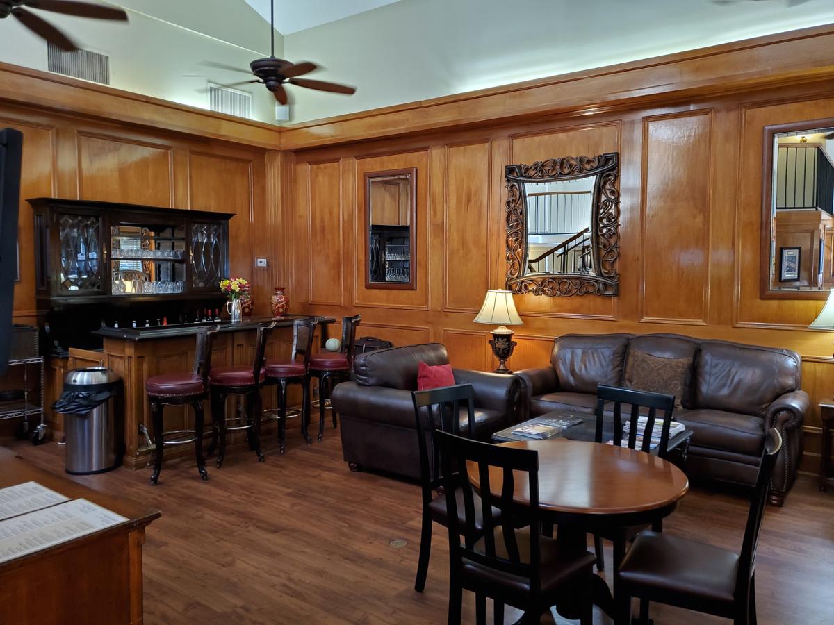 Governors Inn Hotel - thumb 8