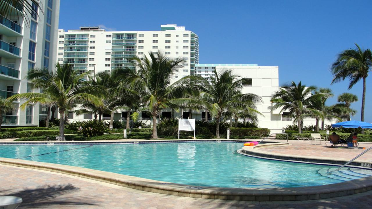 2BEDS 2BATHS APARTMENT ON THE BEACH! - thumb 24