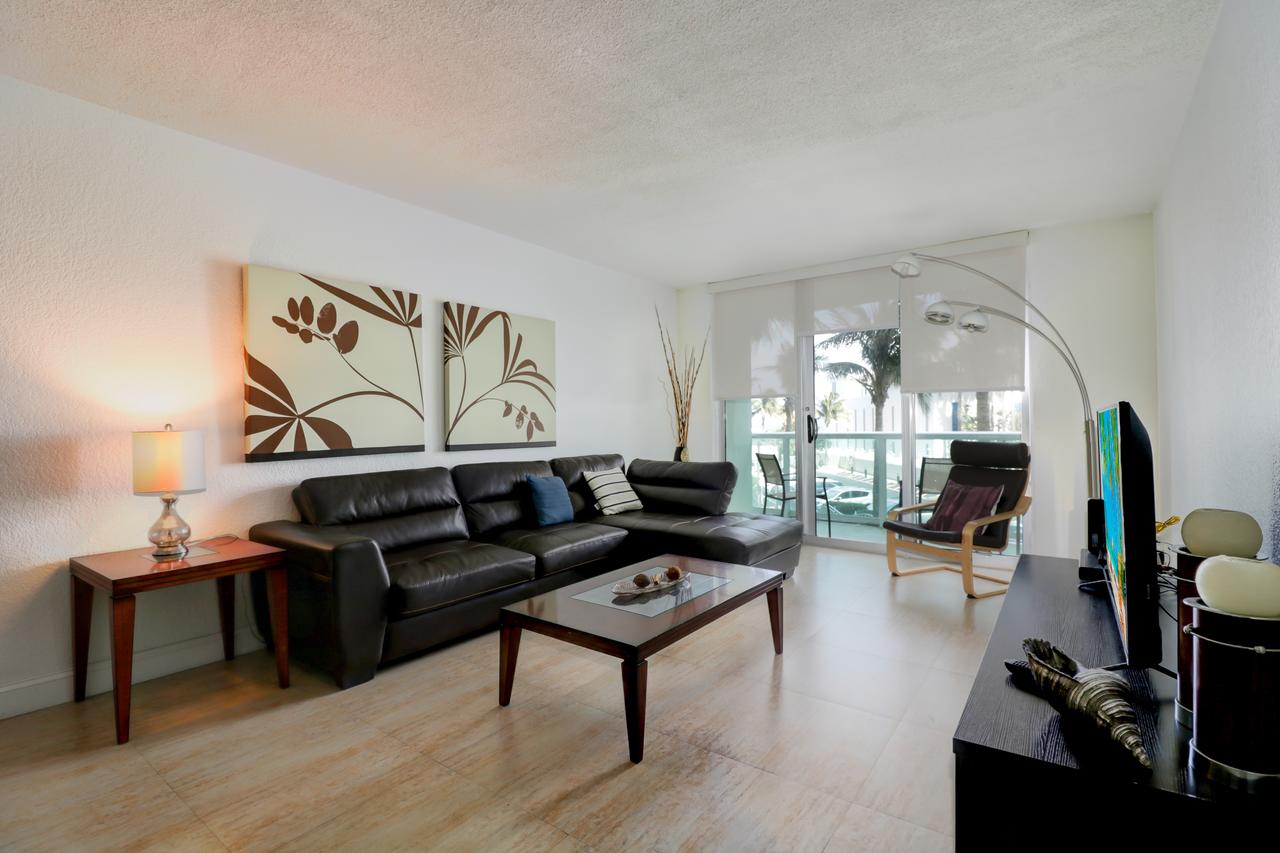 2 Bedrooms Apartment On The Beach - thumb 1