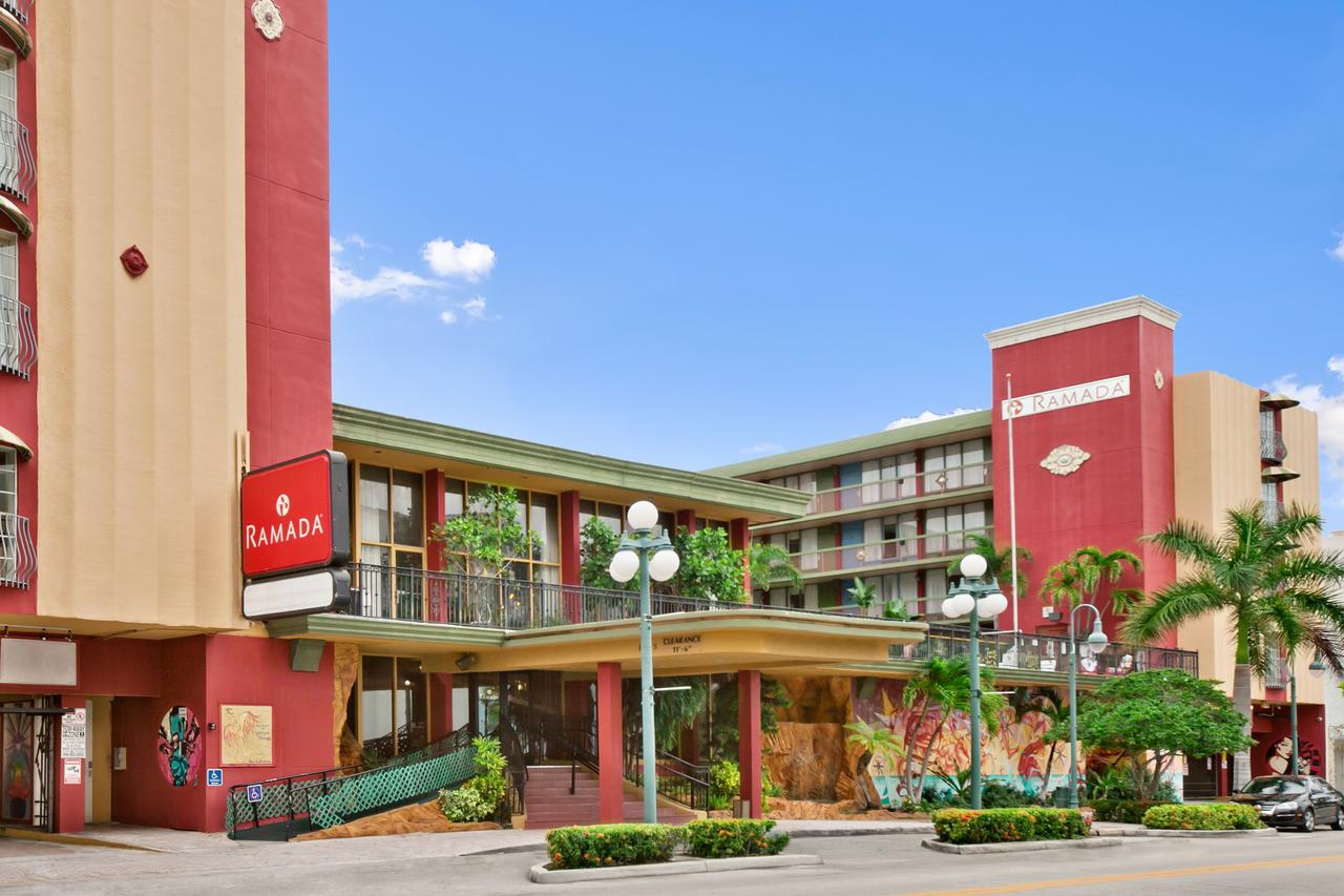 Ramada By Wyndham Hollywood Downtown - thumb 1