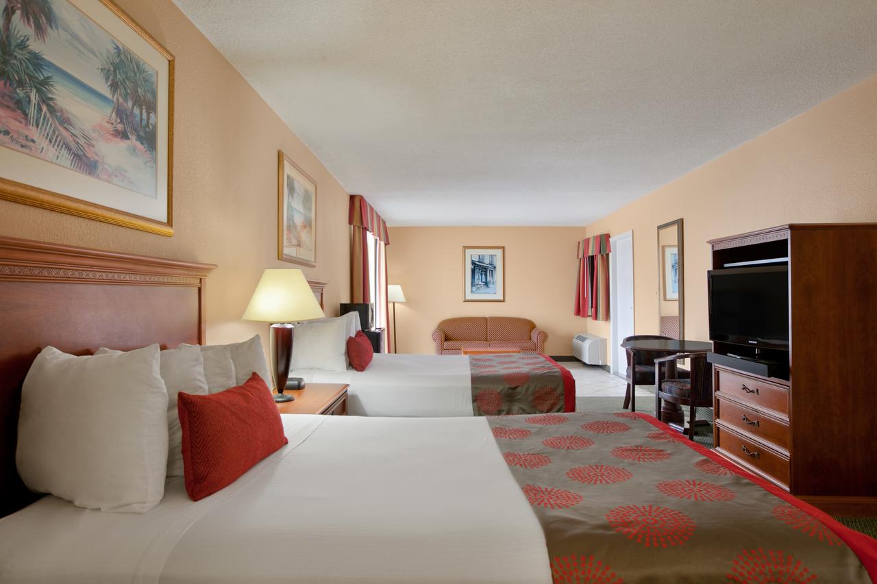 Ramada By Wyndham Hollywood Downtown - thumb 21