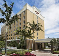 Hampton Inn Hallandale Beach-Aventura - Students Accommodation