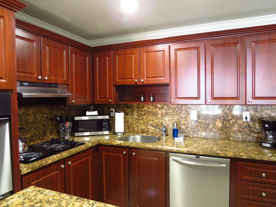 Great Sunny Isles Lodging - thumb 6