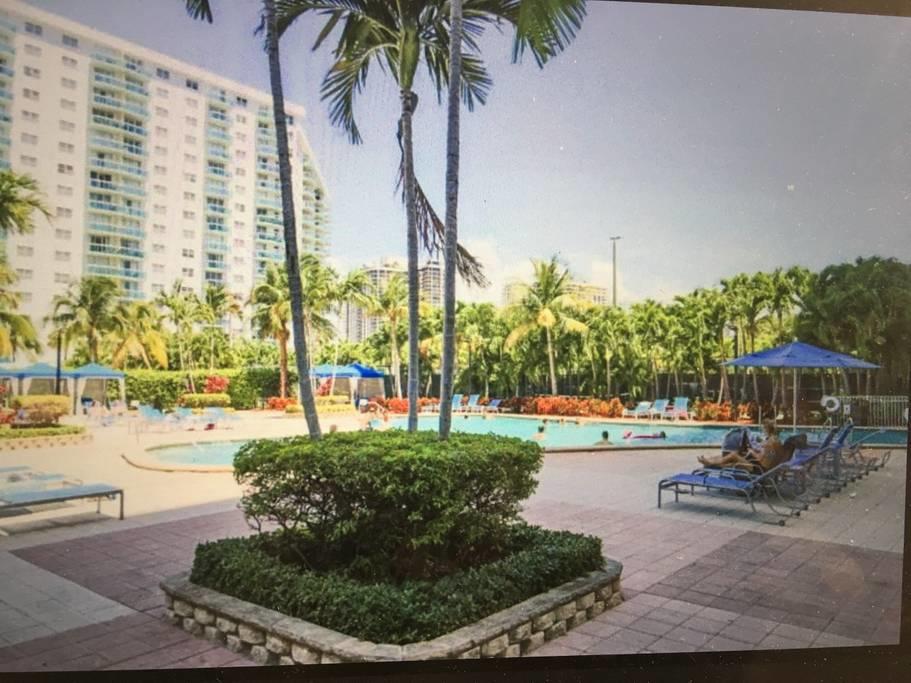 Great Sunny Isles Lodging - thumb 10