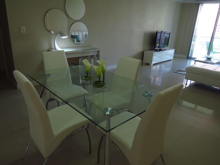 Great Sunny Isles Lodging - thumb 3