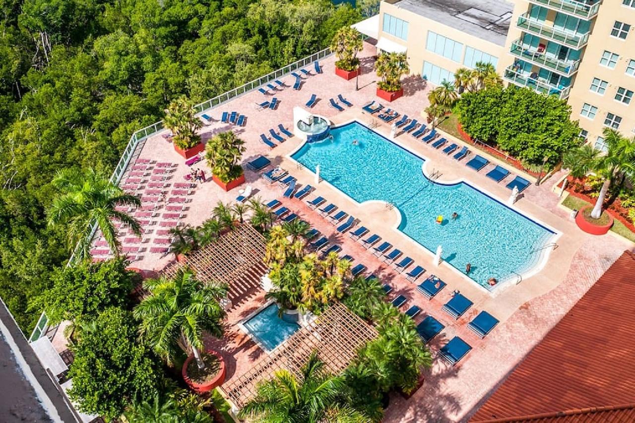 Yacht Club Modern Luxury Apartments - thumb 13