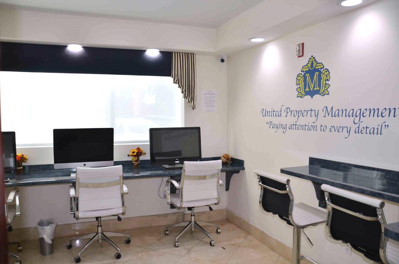 Yacht Club Modern Luxury Apartments - thumb 12