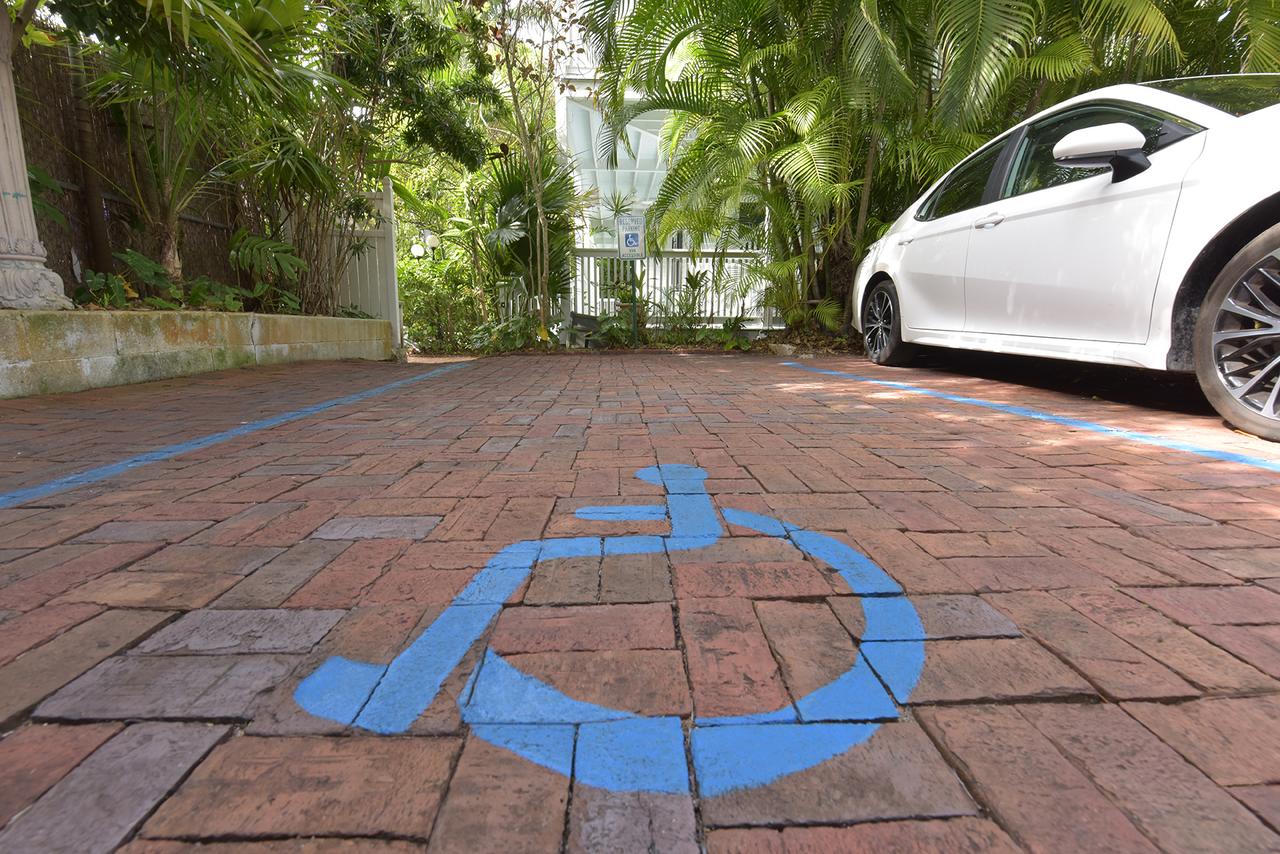 The Gardens Hotel - thumb 2