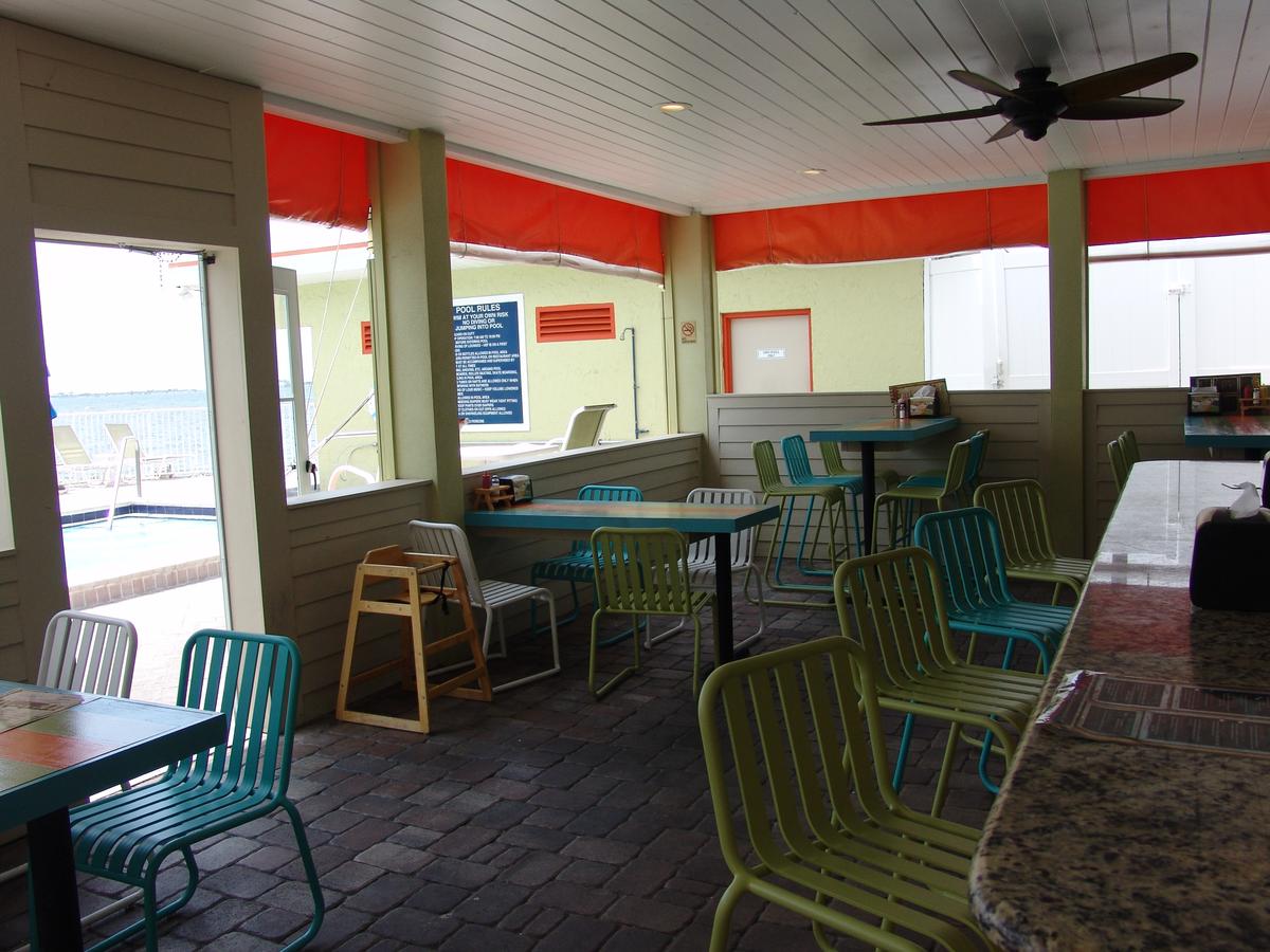 Sailport Waterfront Suites - thumb 21