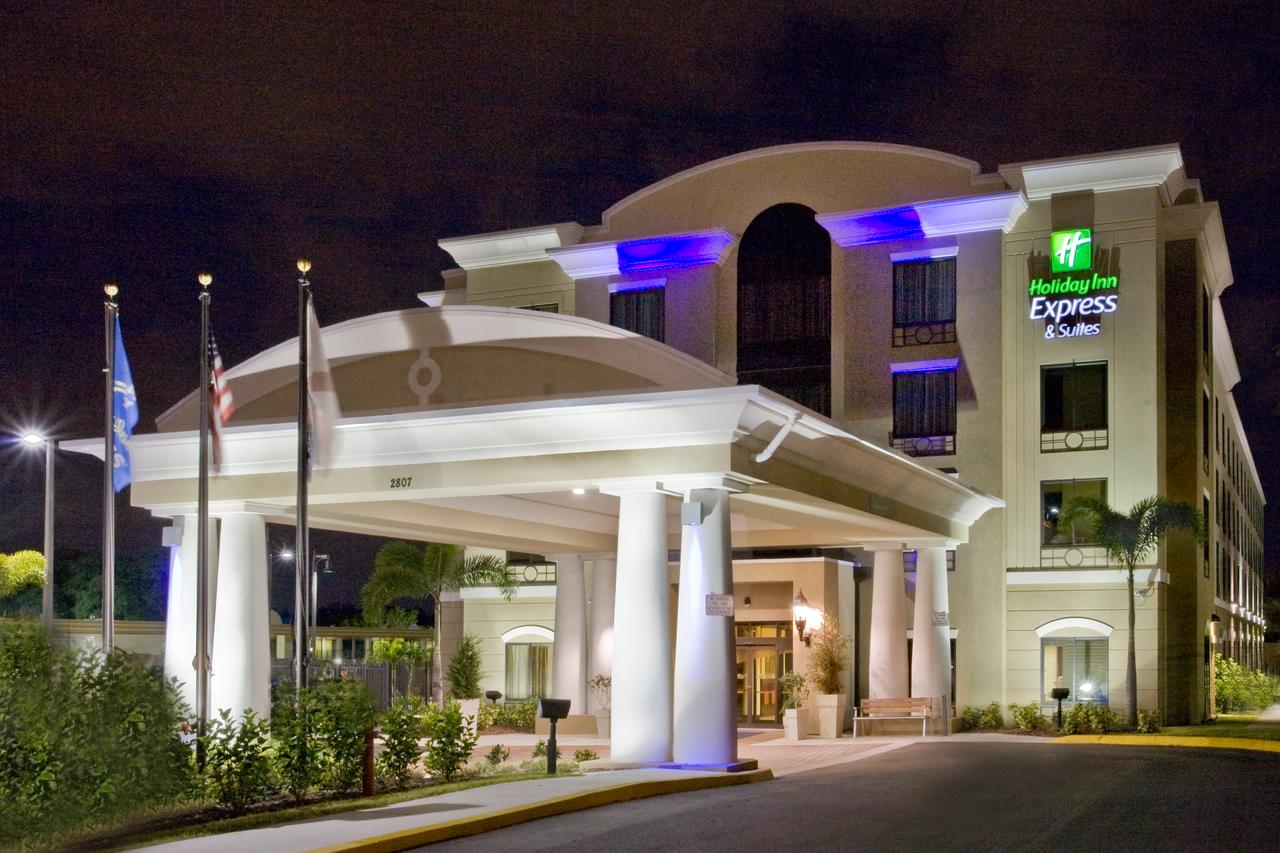 Holiday Inn Express Hotel & Suites Tampa-USF-Busch Gardens - thumb 11