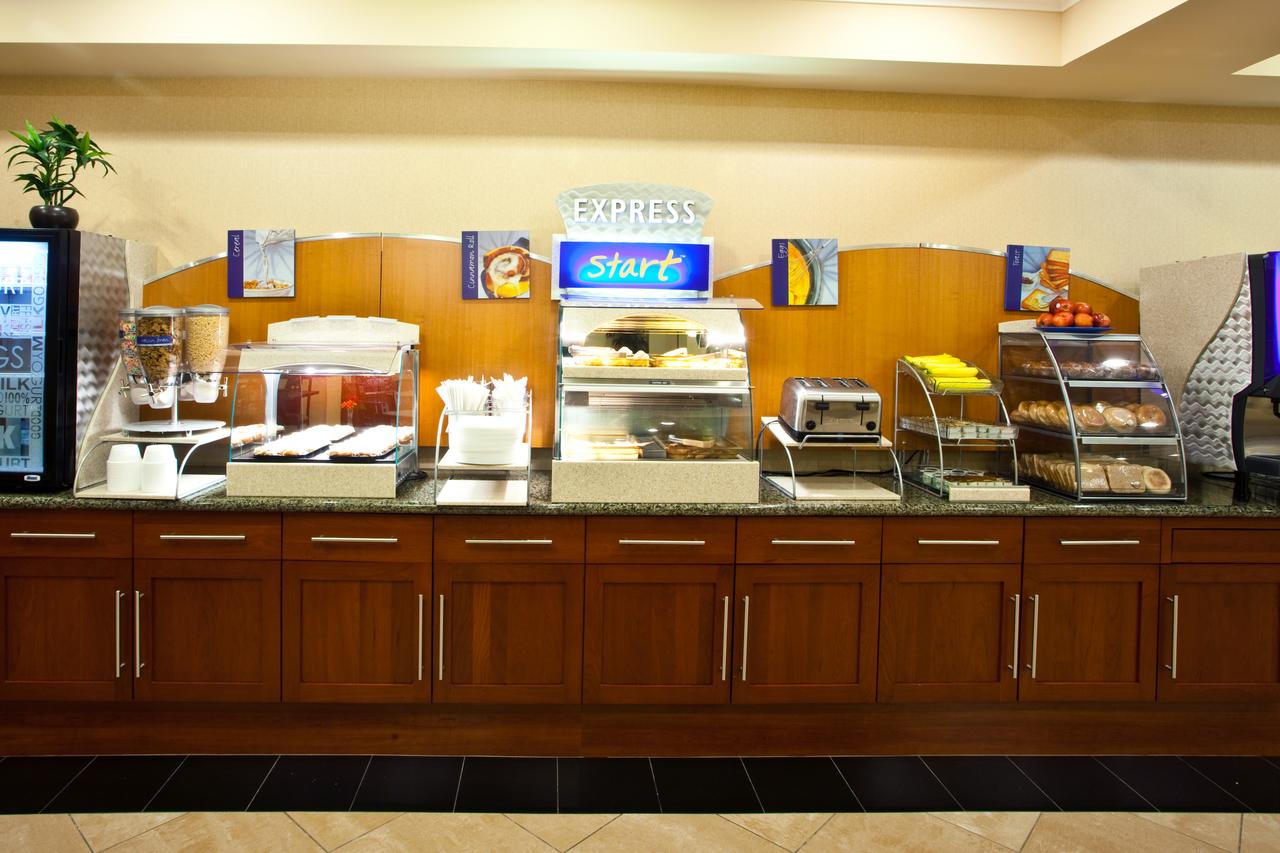 Holiday Inn Express Stuart - thumb 25