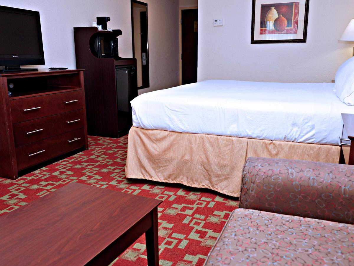 Holiday Inn Express Stuart - thumb 1