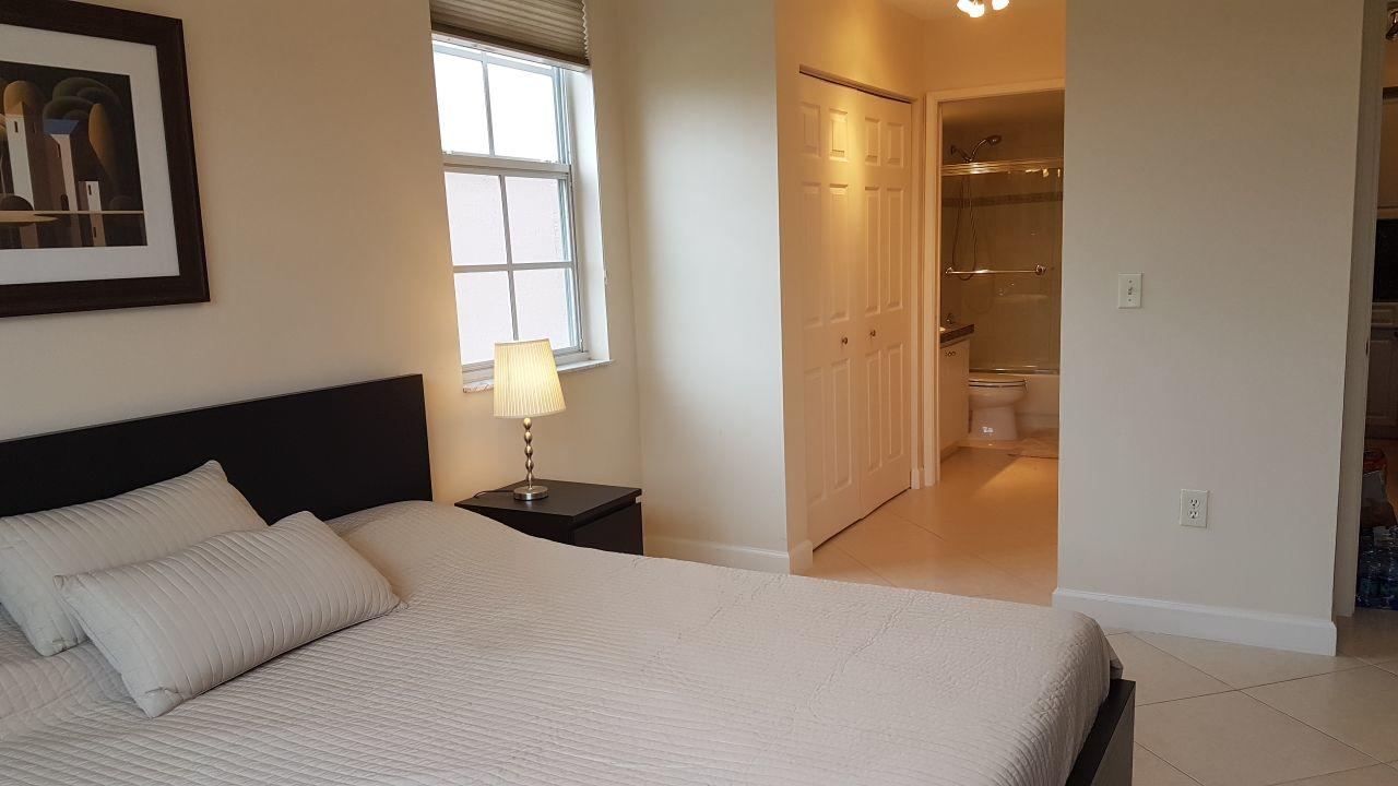 Yacht Club Aventura 2BR + 2BA - thumb 28