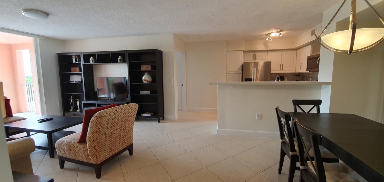 Yacht Club Aventura 2BR + 2BA - thumb 10