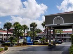 Hotel South Tampa & Suites