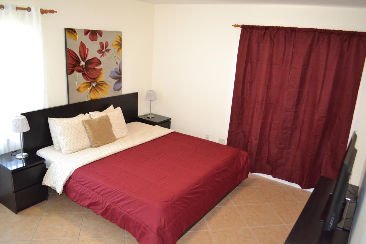 House With Pool - thumb 8