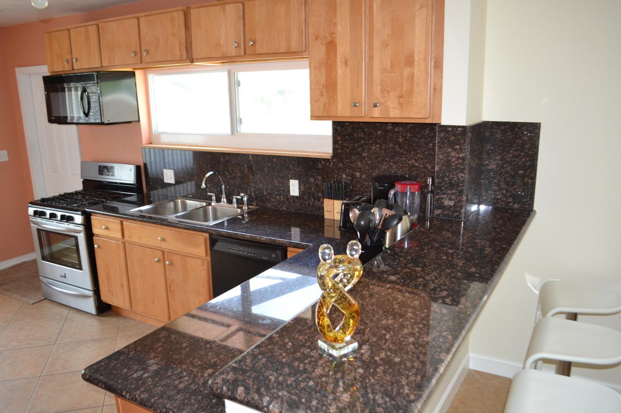 House With Pool - thumb 7