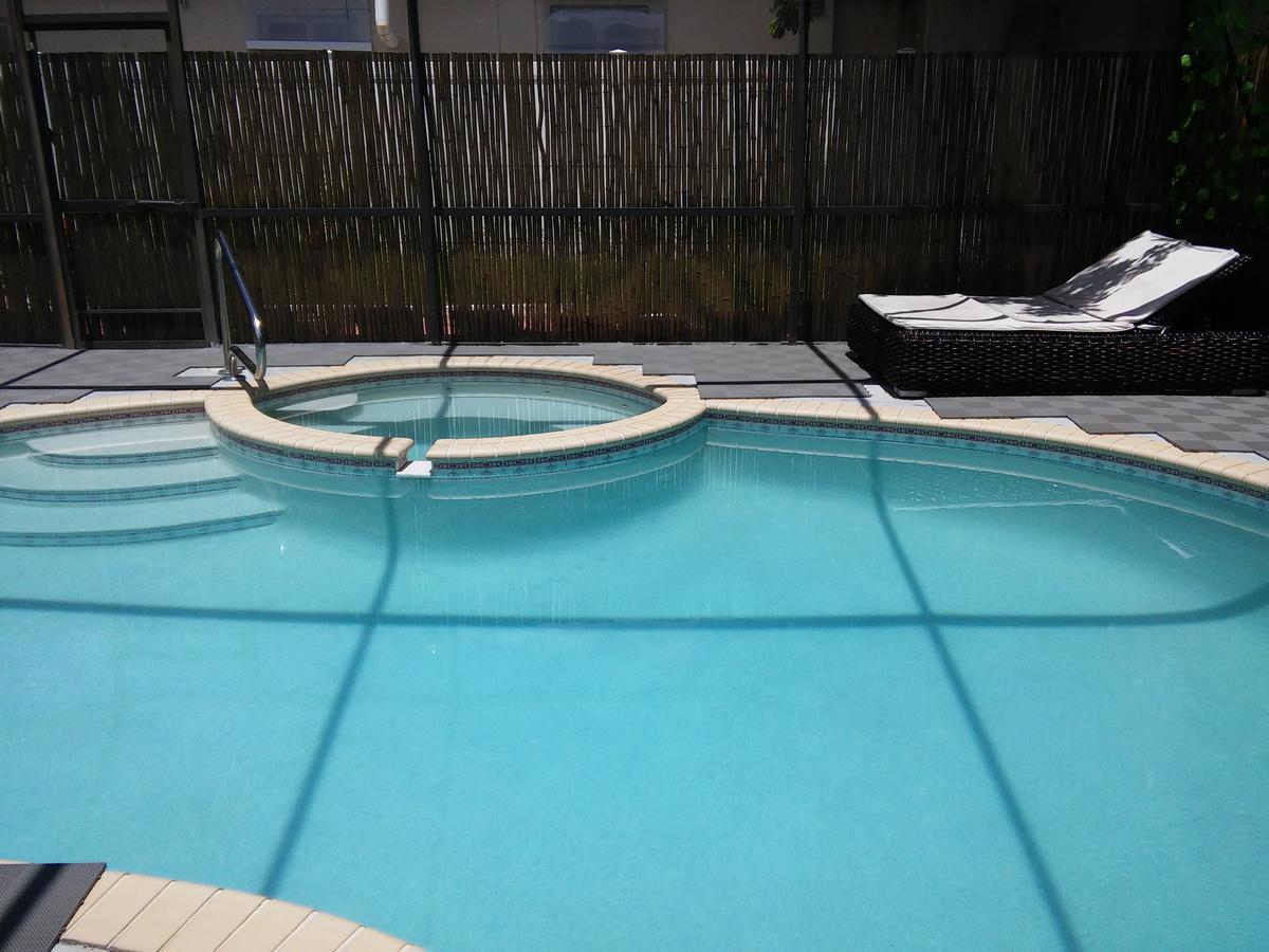 House With Pool - thumb 1