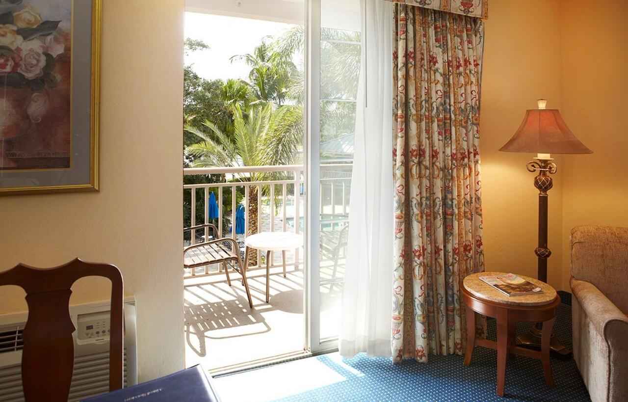 Trianon Bonita Bay Hotel - thumb 20