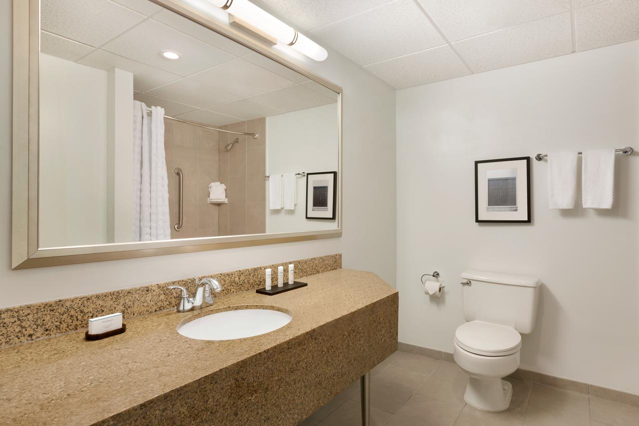 Embassy Suites Boca Raton - thumb 2