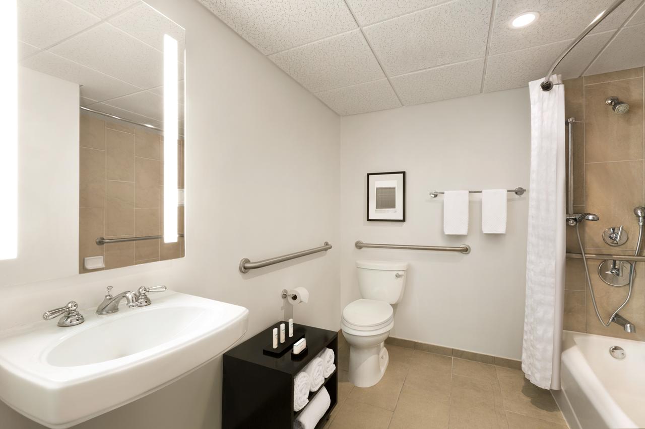 Embassy Suites Boca Raton - thumb 34