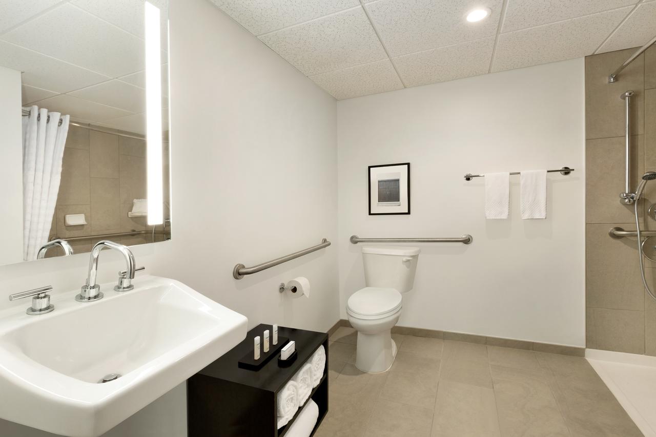 Embassy Suites Boca Raton - thumb 36