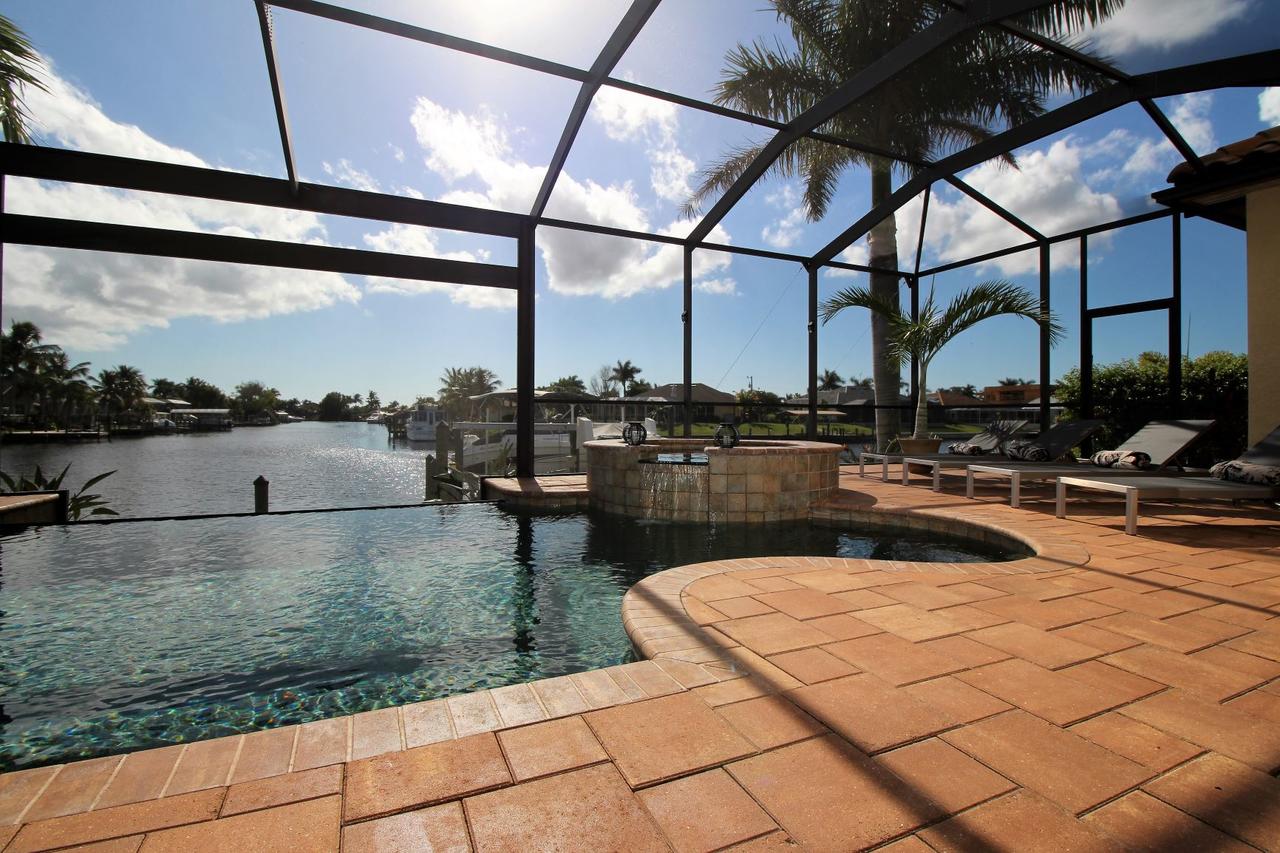 Holland House Cape Coral, 2732 Southwest 25th Street - thumb 34