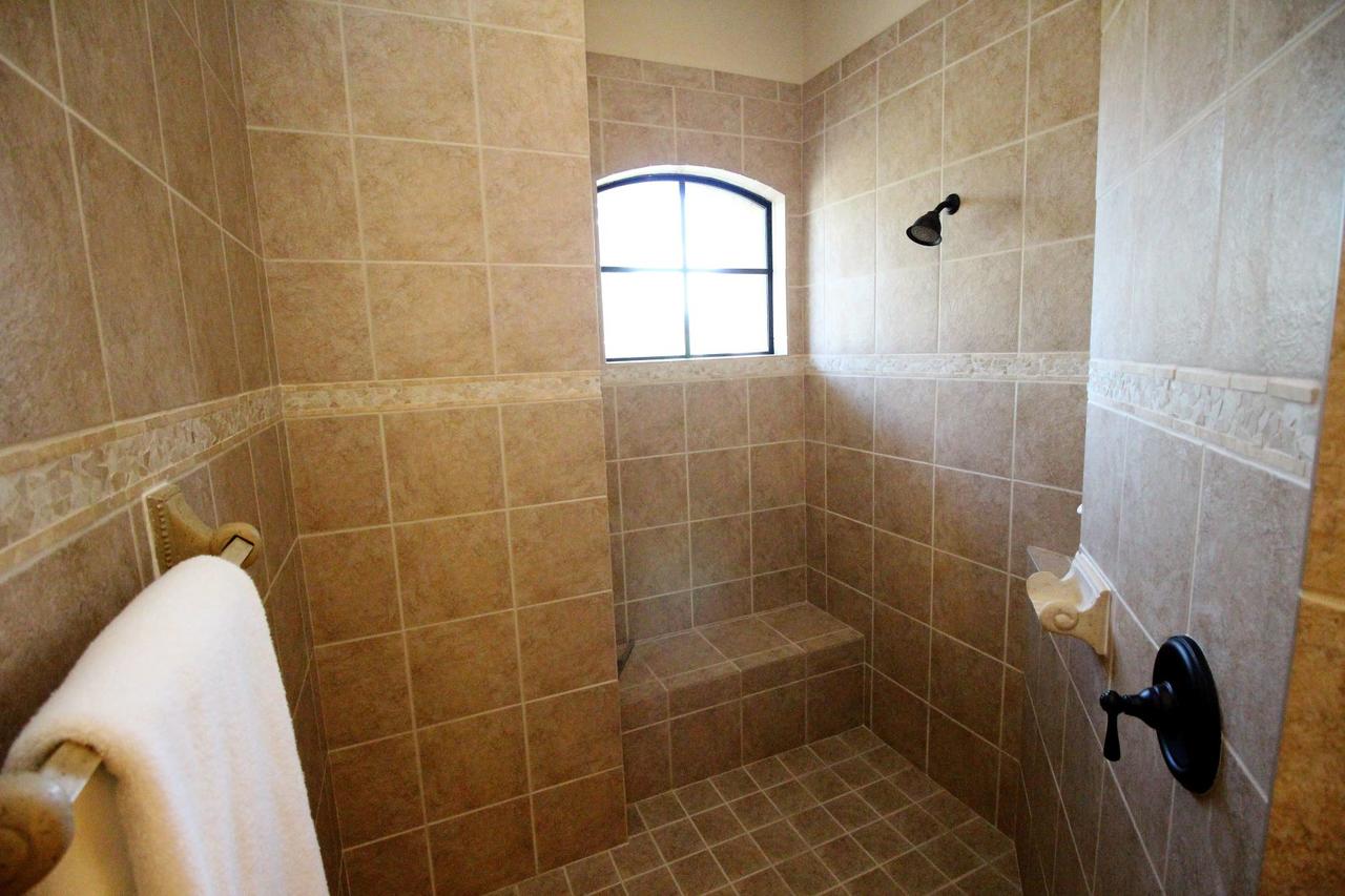 Holland House Cape Coral, 2732 Southwest 25th Street - thumb 21