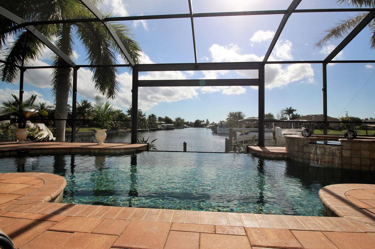 Holland House Cape Coral, 2732 Southwest 25th Street - thumb 0