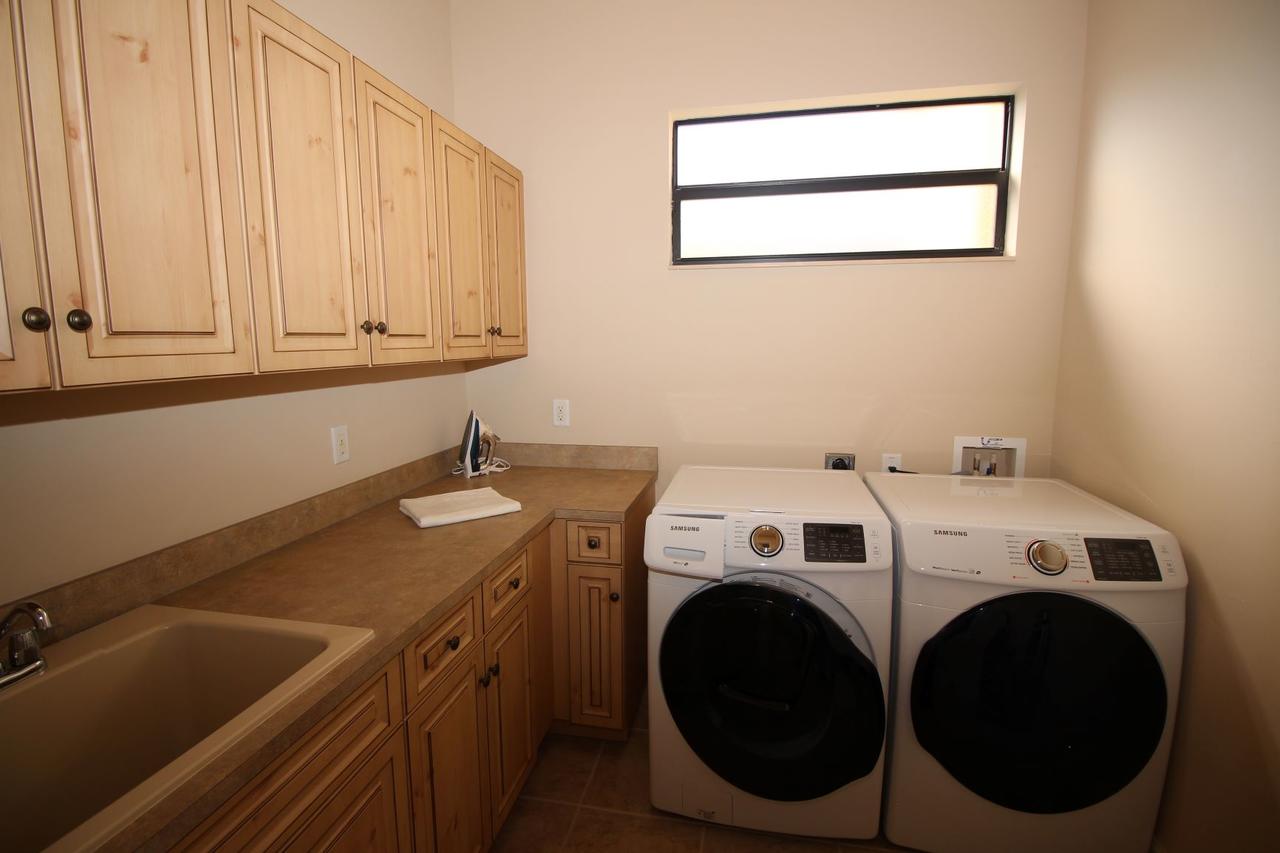 Holland House Cape Coral, 2732 Southwest 25th Street - thumb 30