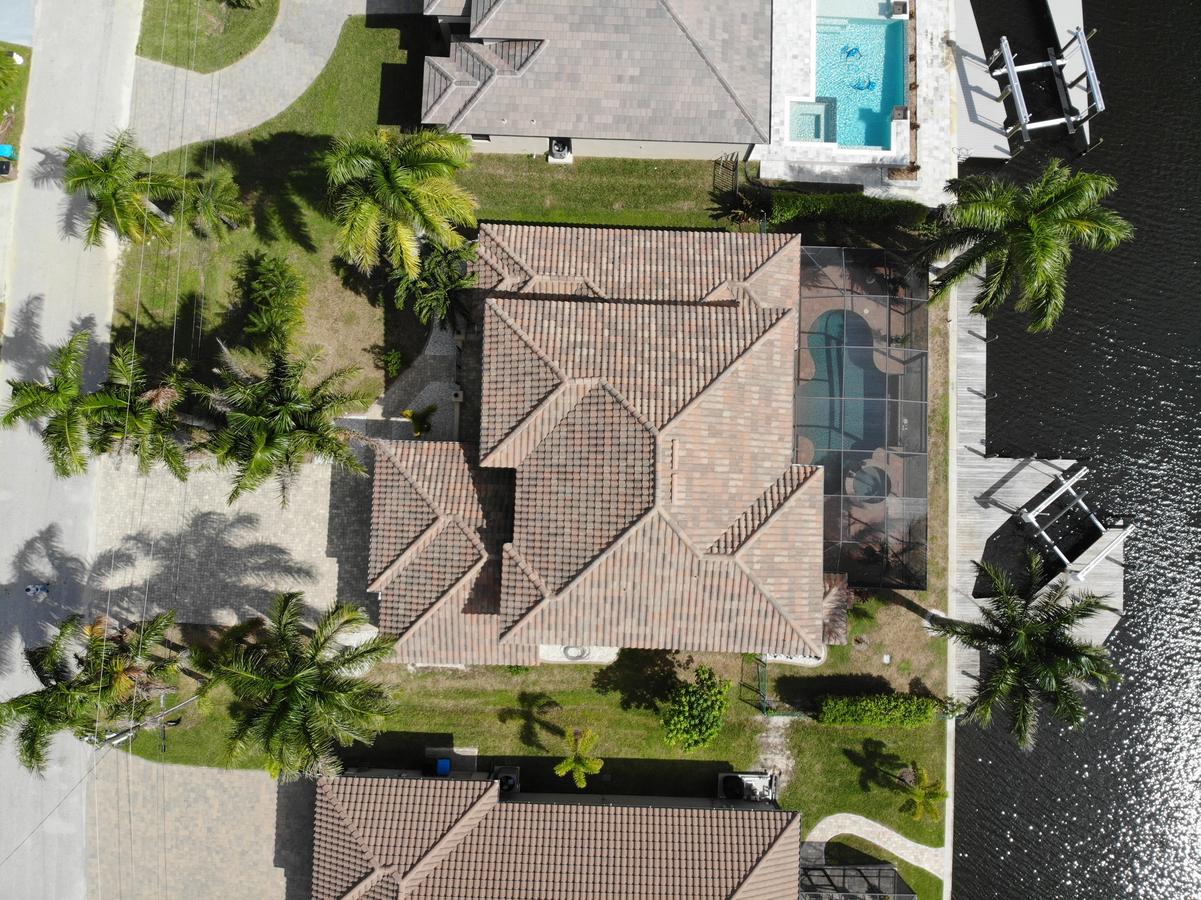 Holland House Cape Coral, 2732 Southwest 25th Street - thumb 39