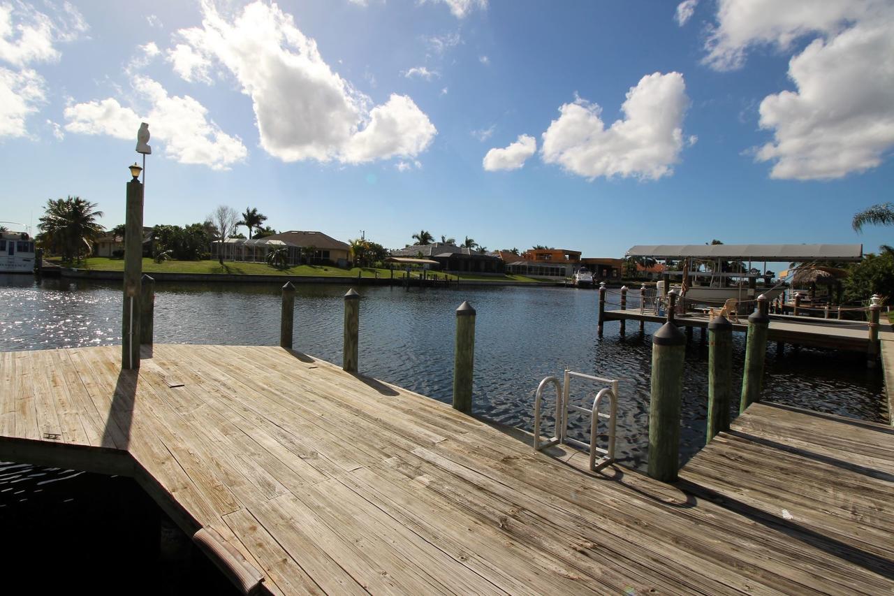 Holland House Cape Coral, 2732 Southwest 25th Street - thumb 33