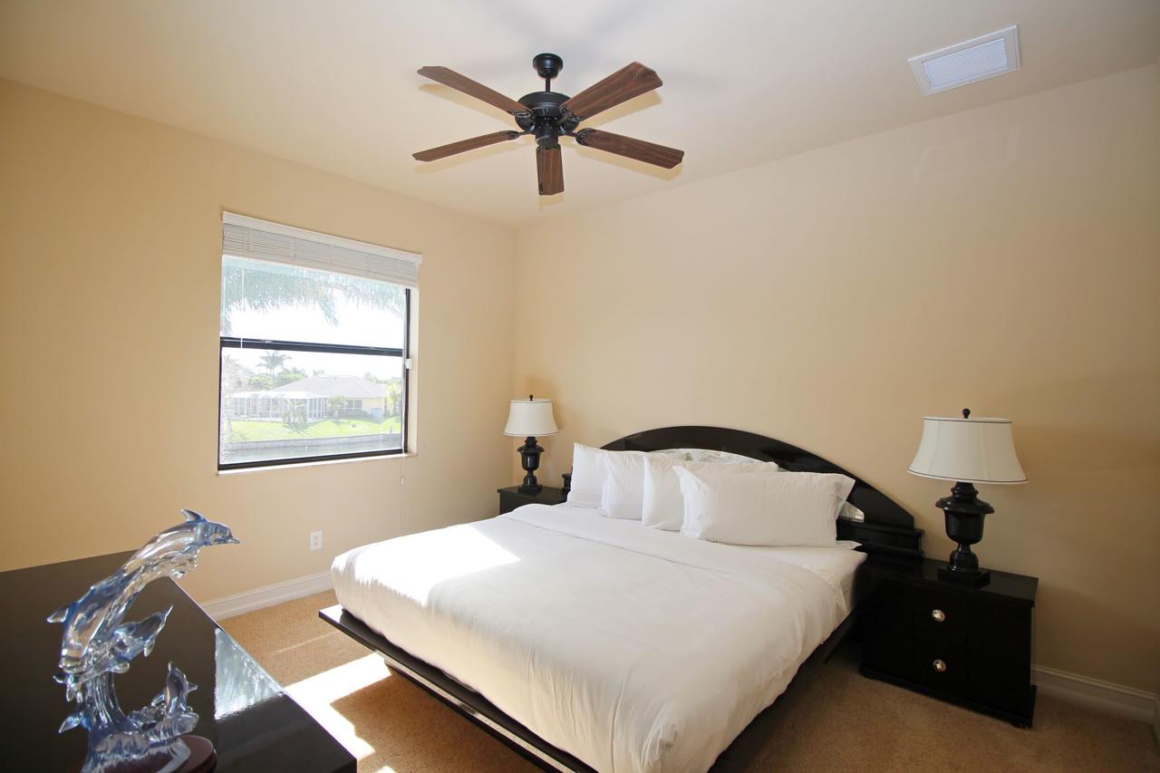 Holland House Cape Coral, 2732 Southwest 25th Street - thumb 23