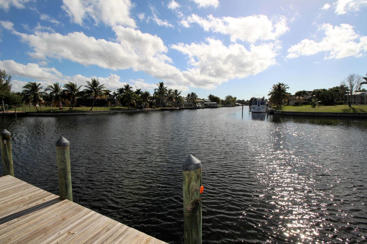 Holland House Cape Coral, 2732 Southwest 25th Street - thumb 32