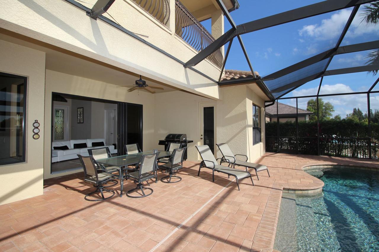 Holland House Cape Coral, 2732 Southwest 25th Street - thumb 4