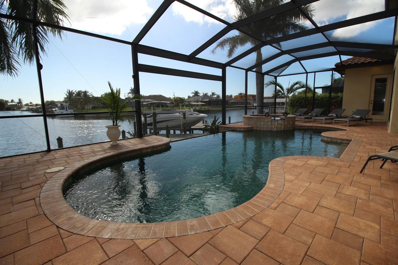 Holland House Cape Coral, 2732 Southwest 25th Street - thumb 6