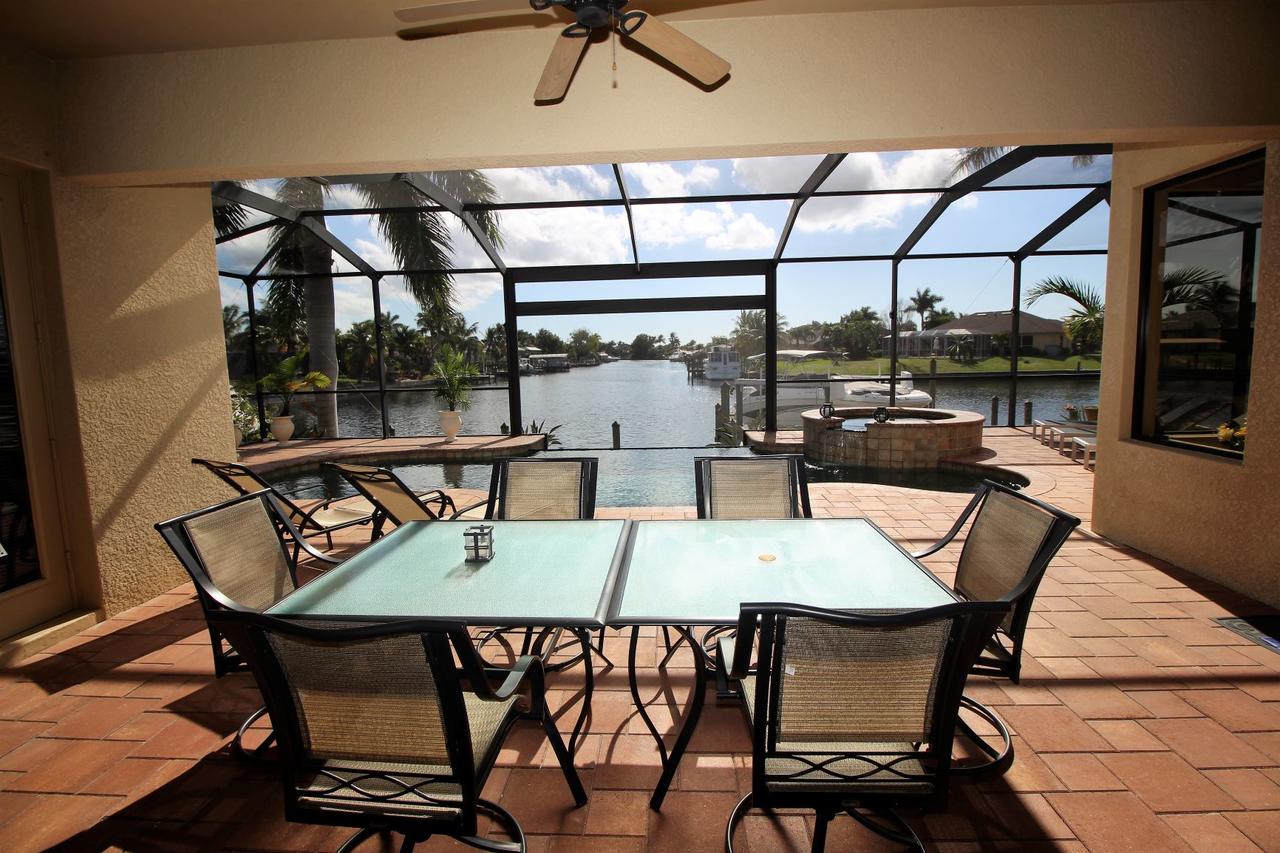 Holland House Cape Coral, 2732 Southwest 25th Street - thumb 35