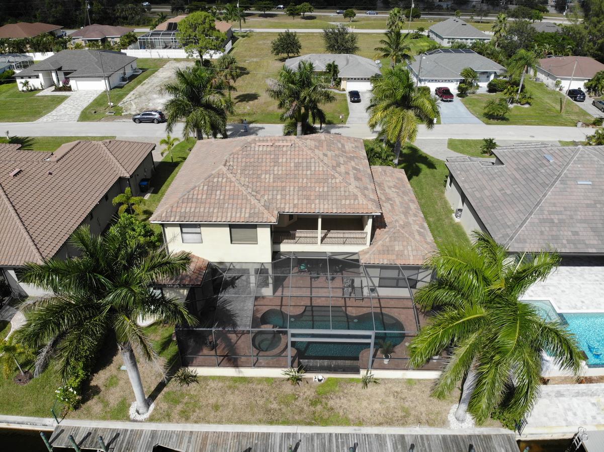 Holland House Cape Coral, 2732 Southwest 25th Street - thumb 44