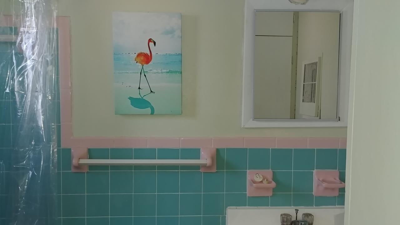 The Holiday Court Villas And Suites - thumb 1