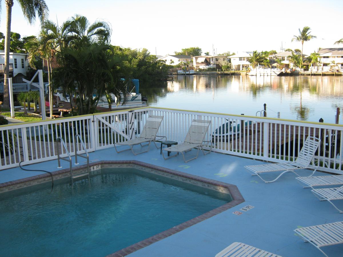 The Holiday Court Villas And Suites - thumb 31